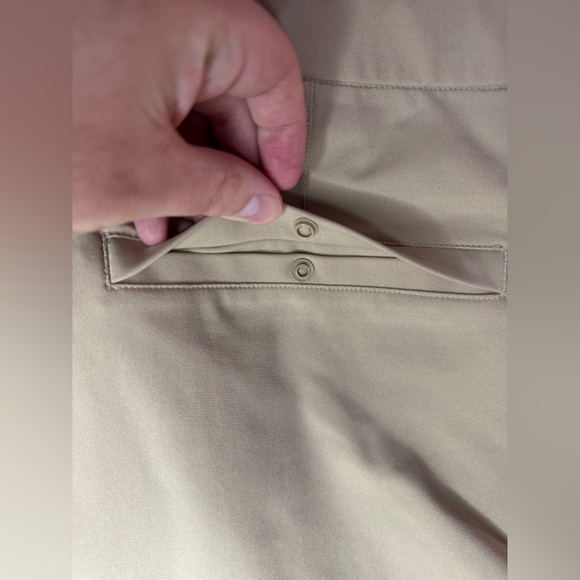 Pre-Owned Size 34 Lululemon ABC Classic Fit Golf Short 9” Inseam in Tan - Picture 11 of 11